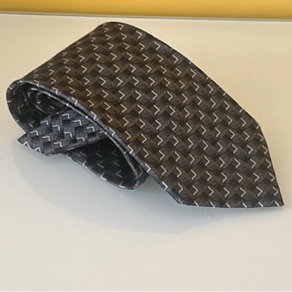 Pierre Cardin Vintage Gray 100% Silk Jacquard Neck Tie